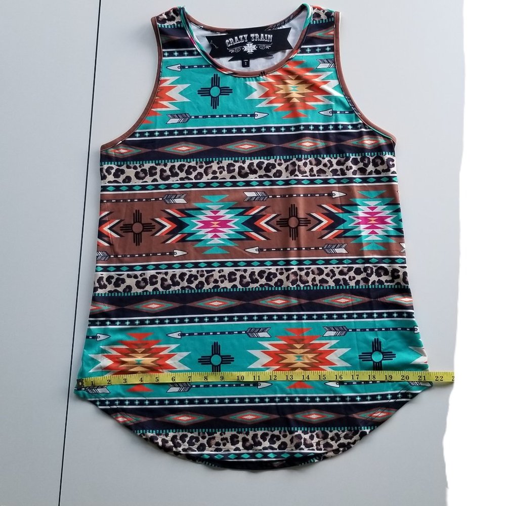 NWT Crazy Train Range Runner Tank Southwest print Size S